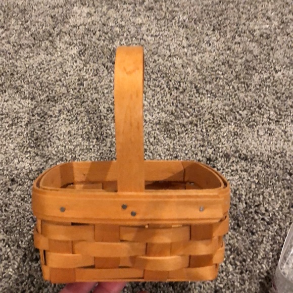 Longaberger Tarragon basket - Picture 4 of 6